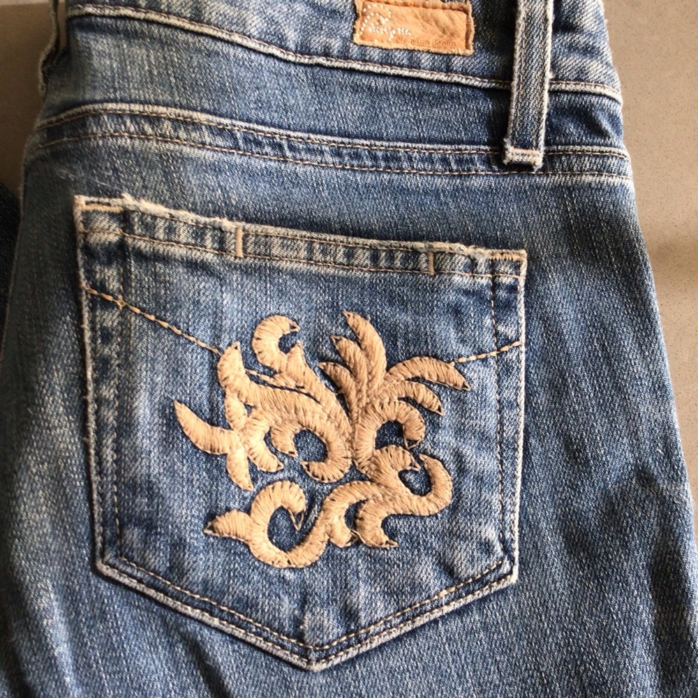Paige Laurel Canyon Low Rise Jeans 27 X 31